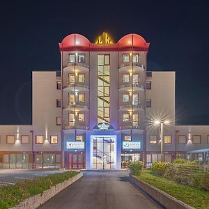 Hotel Sporting Trient Exterior photo